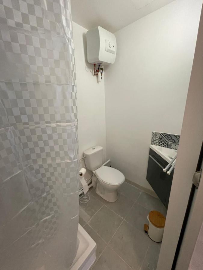 Mini-Studio De 10M² En Centre-Ville De بزييه المظهر الخارجي الصورة
