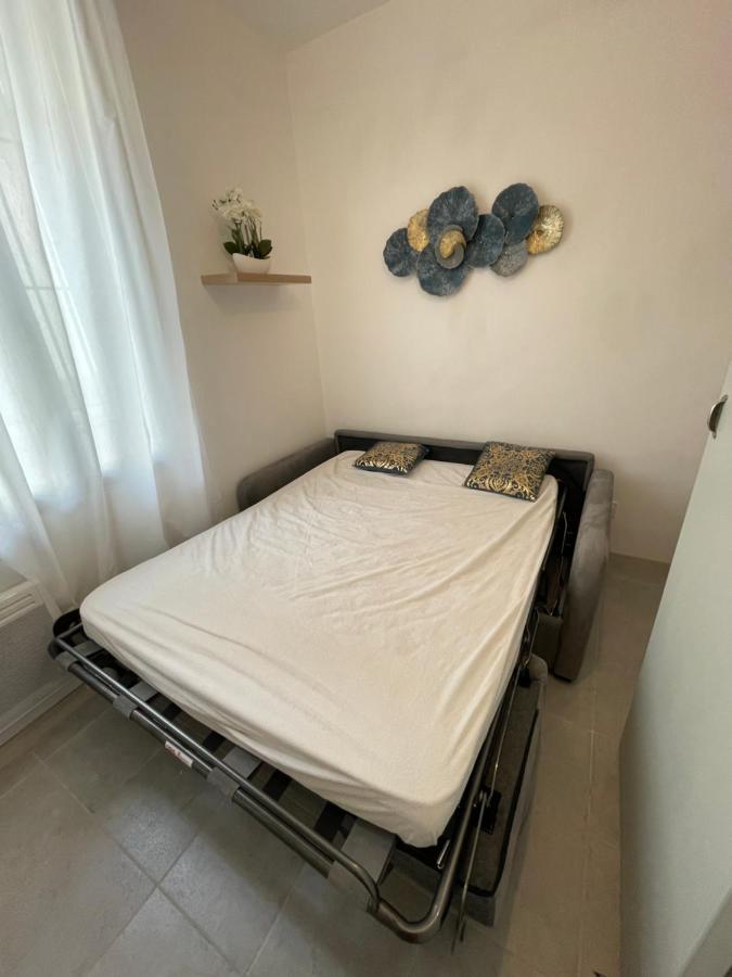 Mini-Studio De 10M² En Centre-Ville De بزييه المظهر الخارجي الصورة