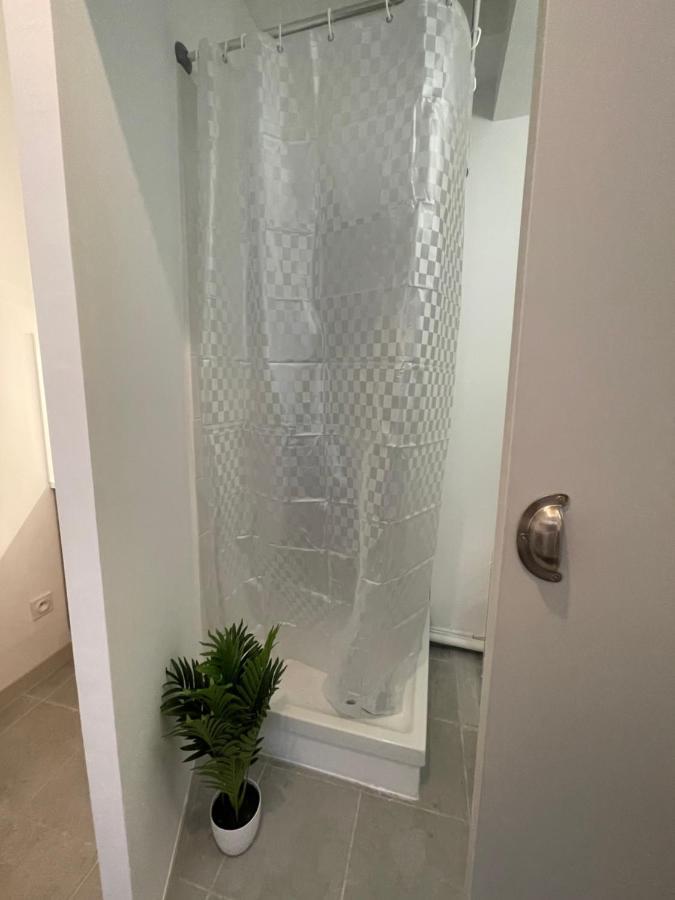 Mini-Studio De 10M² En Centre-Ville De بزييه المظهر الخارجي الصورة